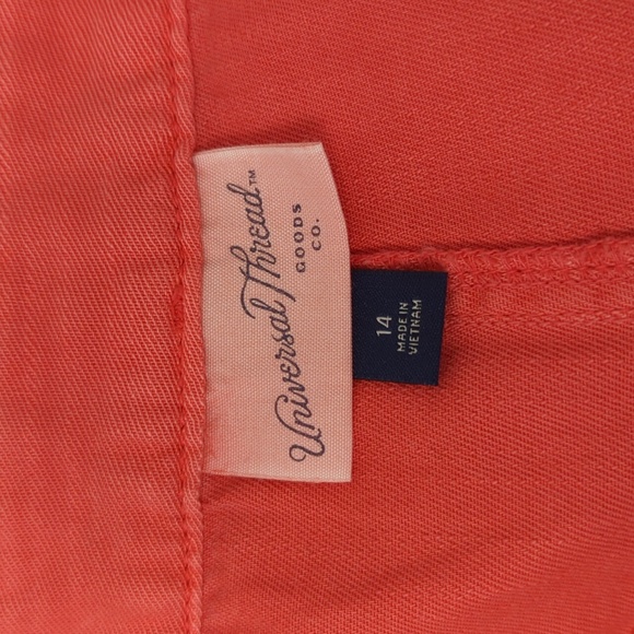 Universal Thread High Rise Red Utility Shorts Size 14 - Picture 5 of 6